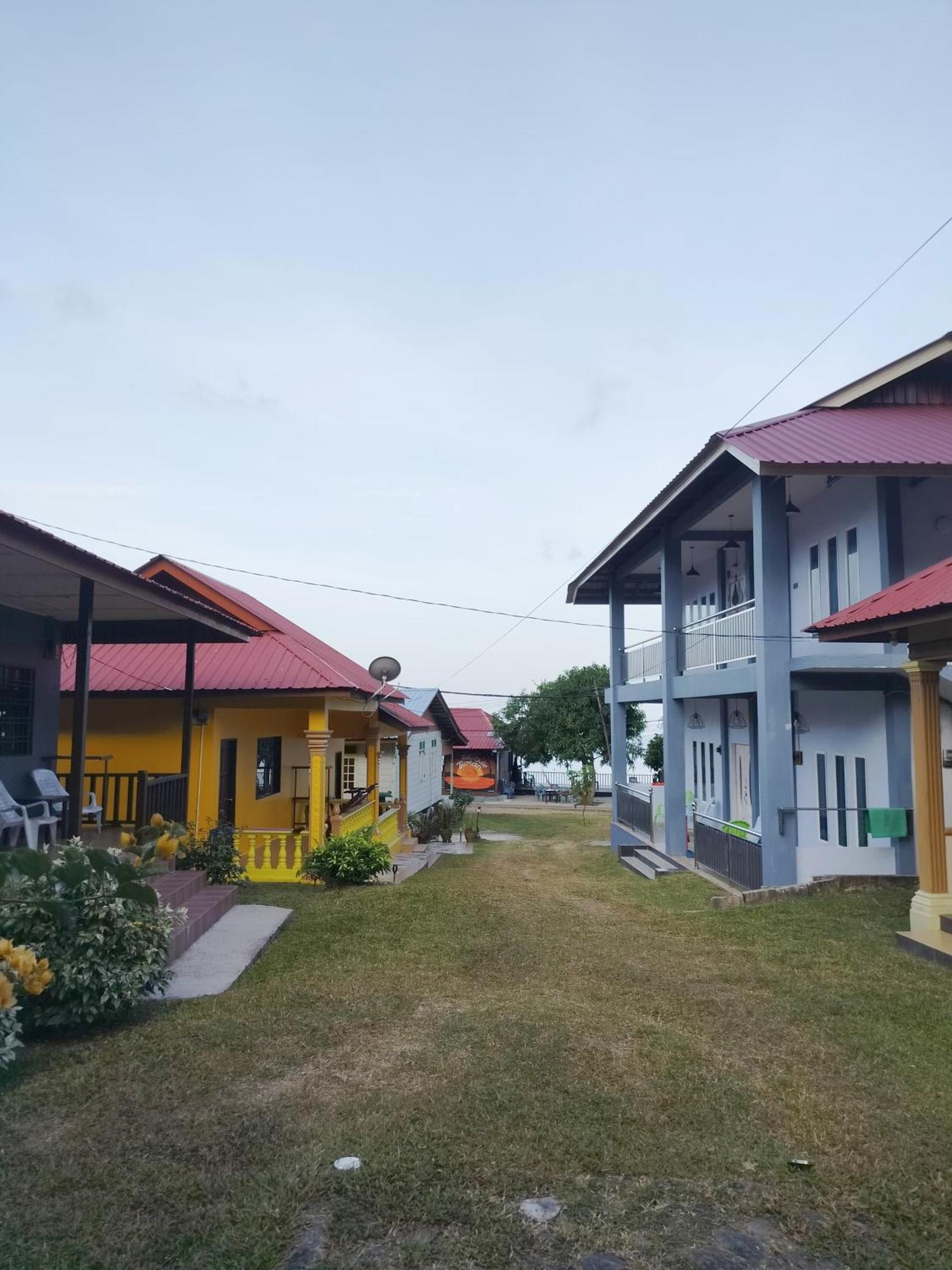 Restu Chalet Tioman Kampong Ayer Batang Kültér fotó