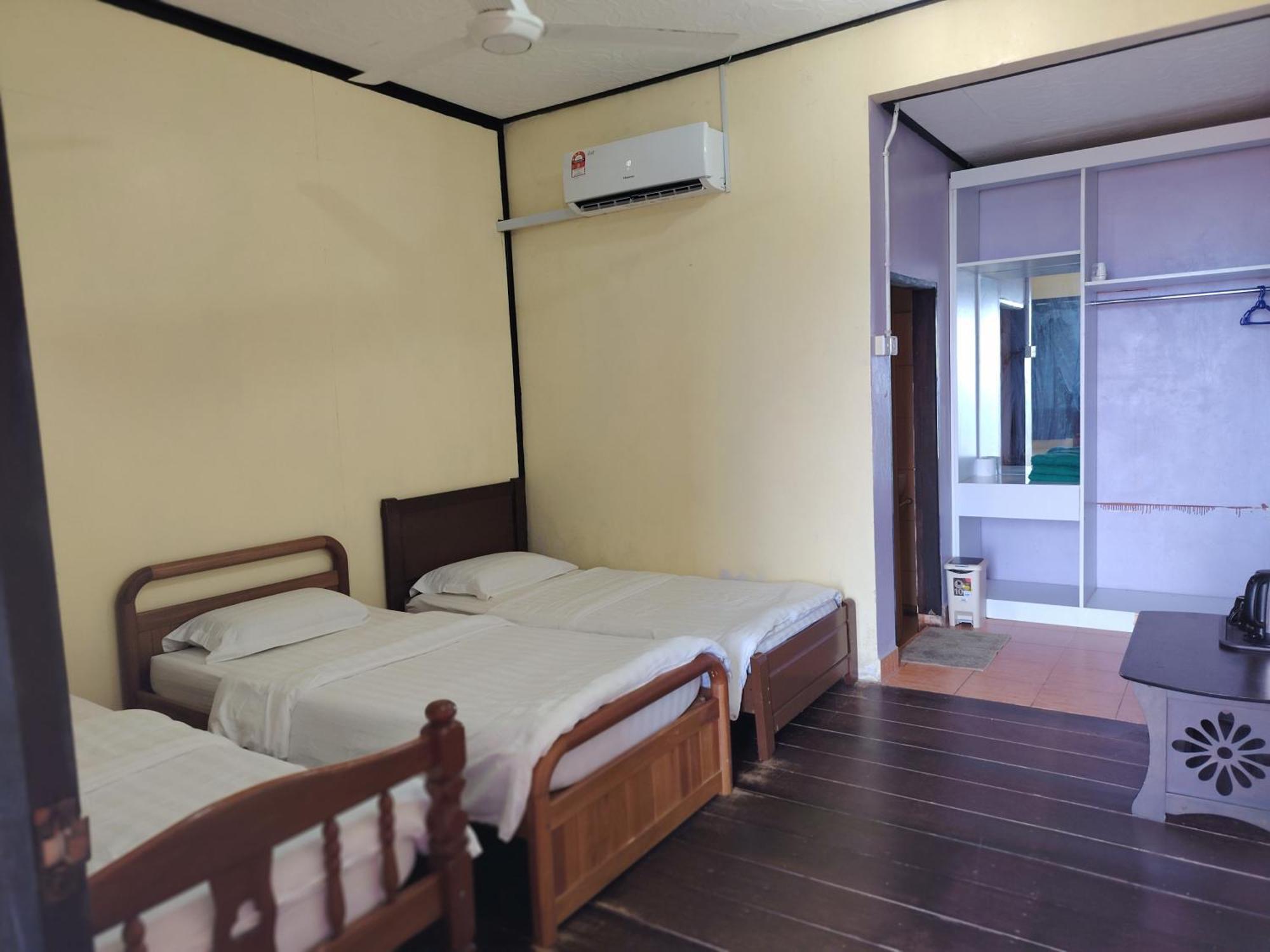 Restu Chalet Tioman Kampong Ayer Batang Kültér fotó